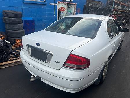 WRECKING 2002 FORD BA FAIRMONT GHIA FOR PARTS ONLY