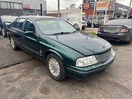 WRECKING 2001 FORD NU FAIRLANE GHIA FOR PARTS ONLY